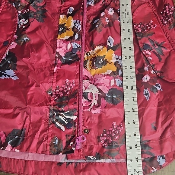 Joules Raincoat Upcycled Plastic Golightly Red Pink Berry Floral Size 4‎ NWT - Picture 7 of 9